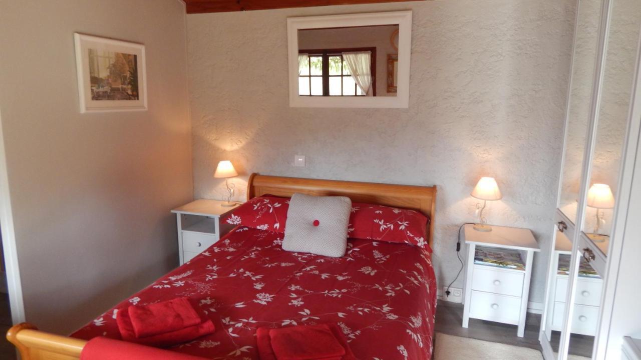 L'Isle-Jourdain  The Petite Chalet Chambre D'Hotes מראה חיצוני תמונה